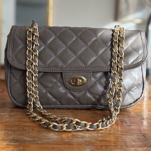 Vintage Quilted Faux Leather Chain Taupe Gray Crossbody Purse Gold Turn Lock